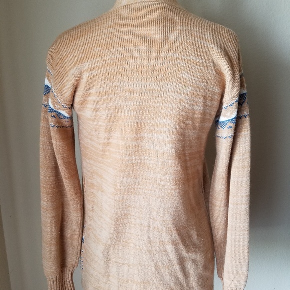 Vintage Kmart Tan Knit Cardigan Sweater & Brooch - Picture 7 of 8